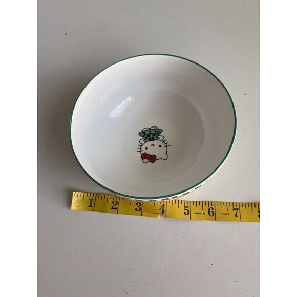Set Of 2 Sanrio Hello Kitty Ceramic 27 Oz Bowl Christmas Tree Dress Snowflake - Picture 9 of 13
